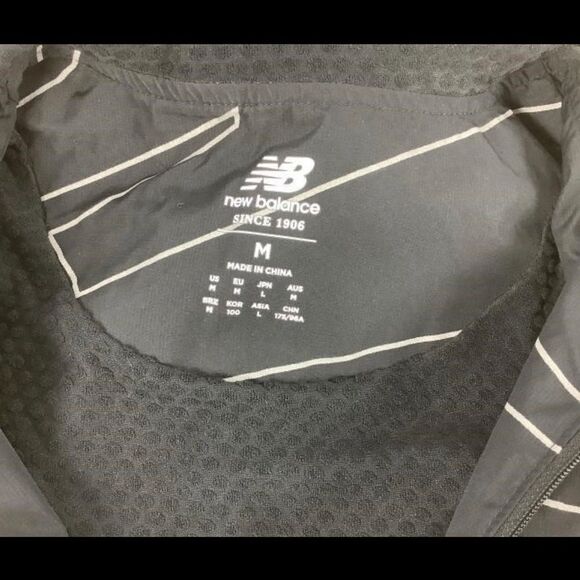 NEW BALANCE Mens Reflect Accelerate Jacket Top Black Sports Running Full Zip NEW - Picture 6 of 7